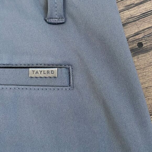 NWT Taylrd Gray Warp Knit Pants/Slacks - Size 32x30 - Picture 12 of 15